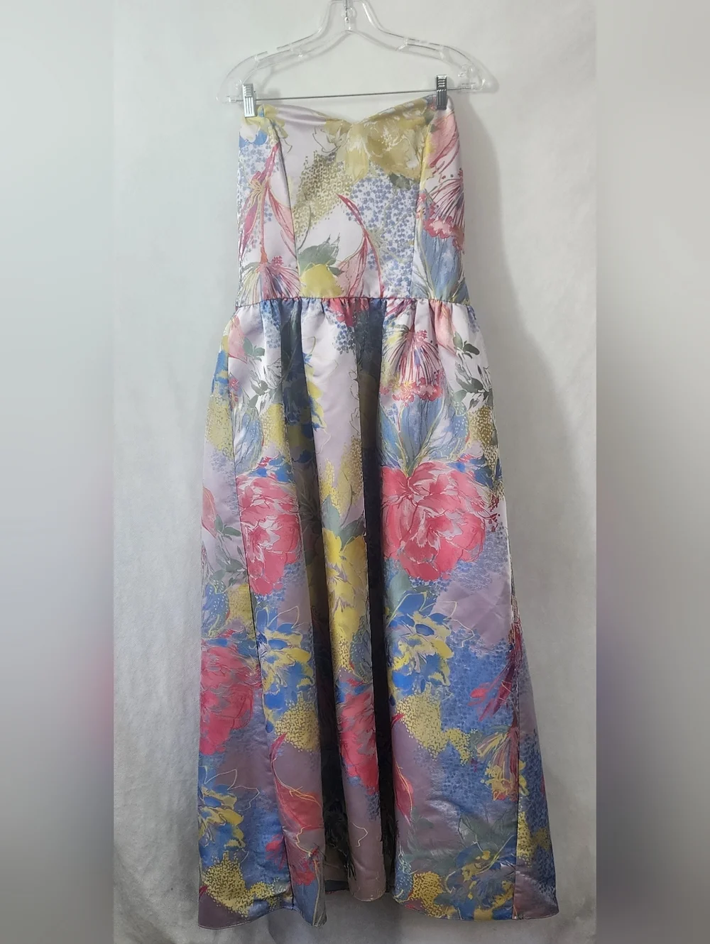 Aidan Mattox Floral Jacquard Strapless Gown - Picture 4 of 8
